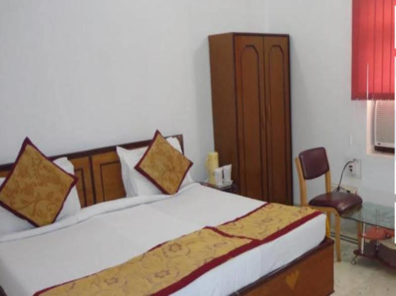 Hotel Tokyo Vihar Bodhgaya Bagian luar foto