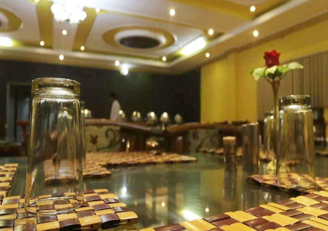 Hotel Tokyo Vihar Bodhgaya Bagian luar foto