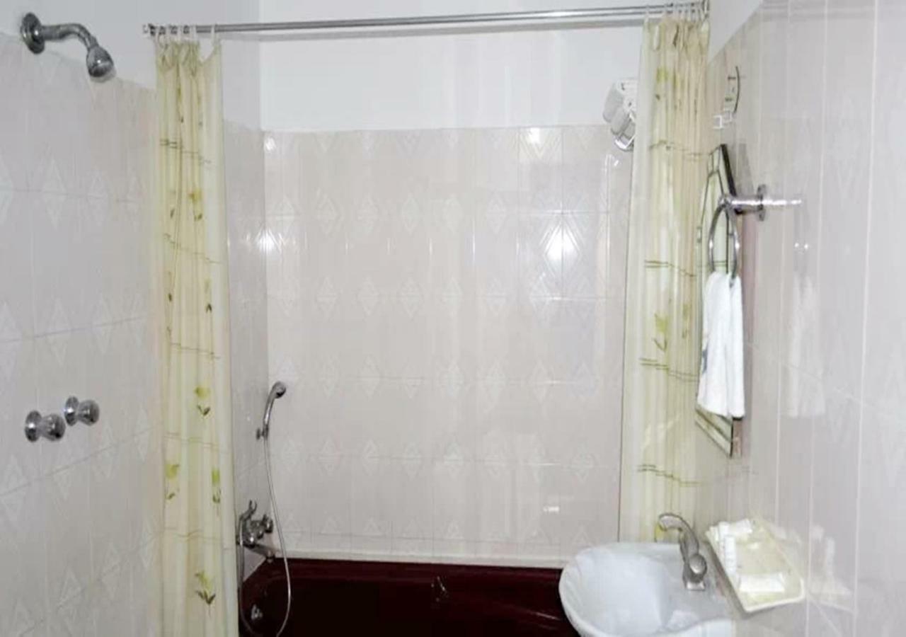 Hotel Tokyo Vihar Bodhgaya Bagian luar foto