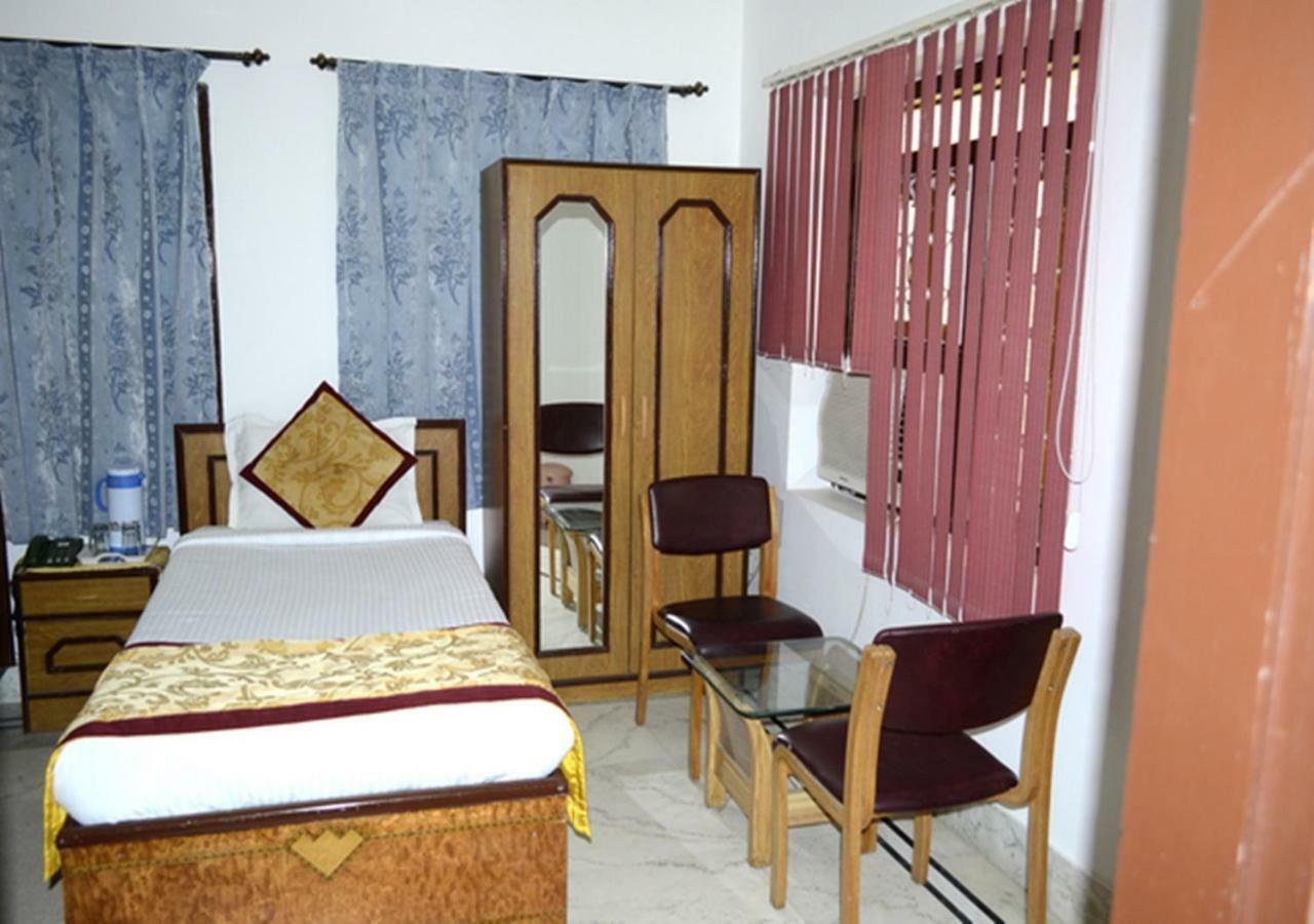 Hotel Tokyo Vihar Bodhgaya Bagian luar foto